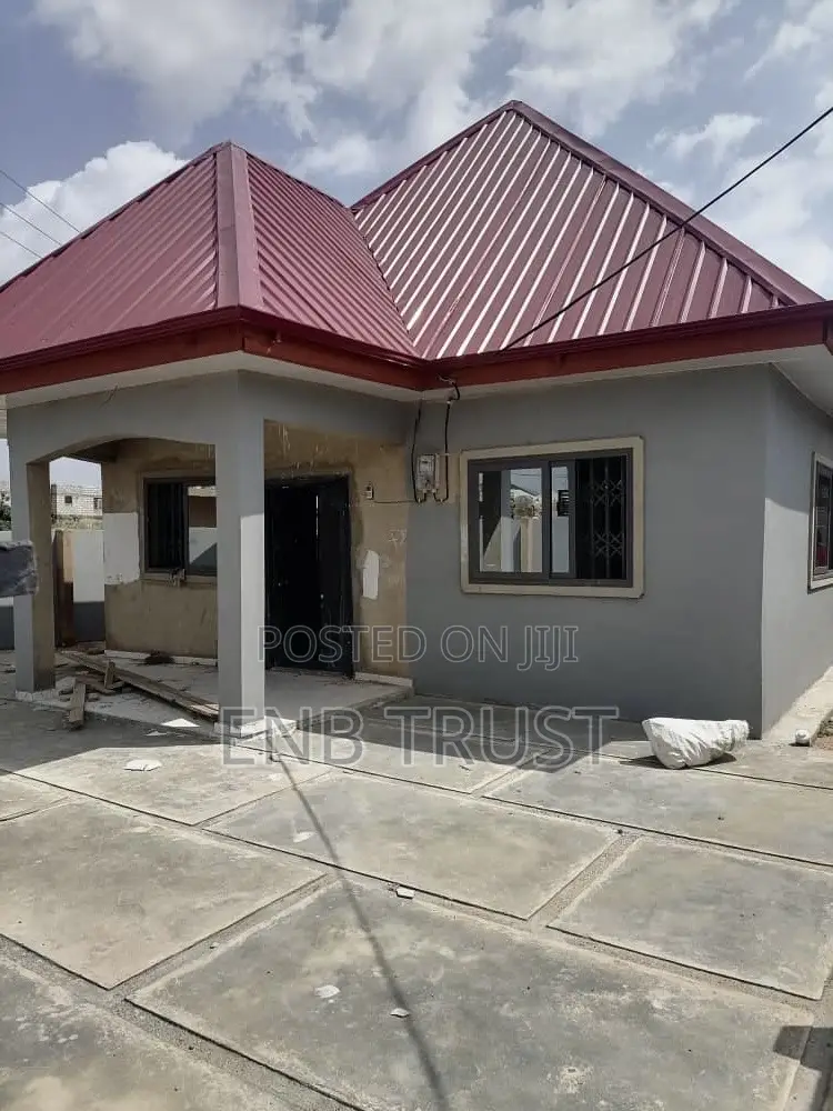 3bdrm House in Sarpeiman, Amasaman for sale