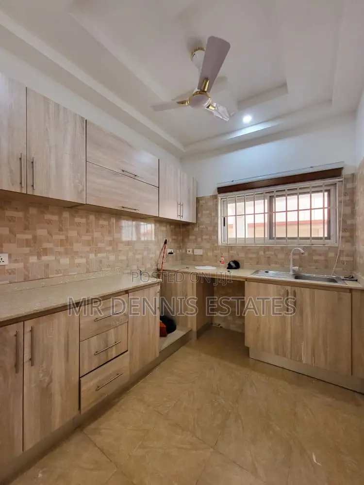 1bdrm Room & Parlour in Westhills Mall for rent