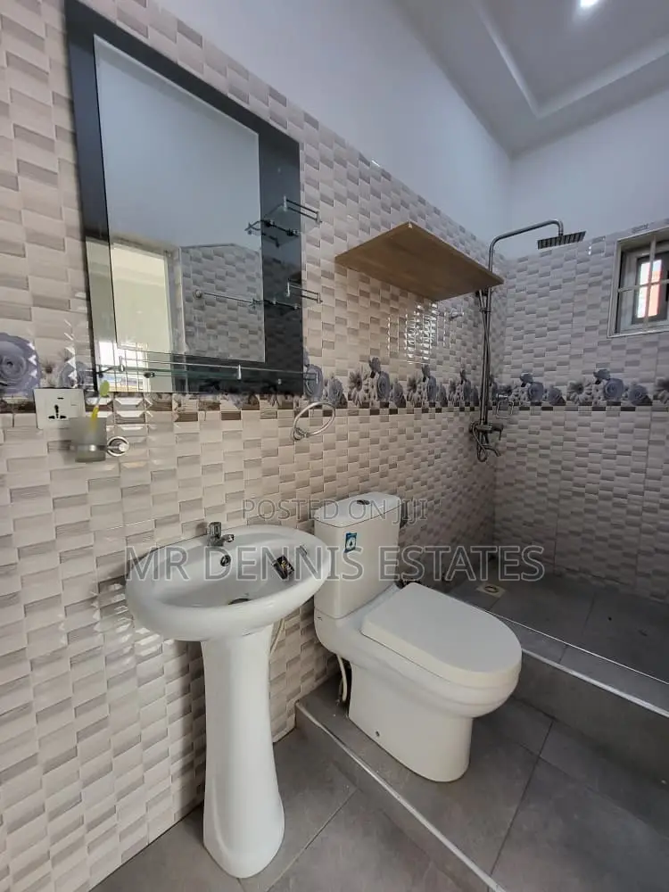 1bdrm Room & Parlour in Westhills Mall for rent