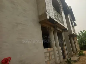 7bdrm Apartment in Kwadaso Road, Kumasi Metropolitan for sale