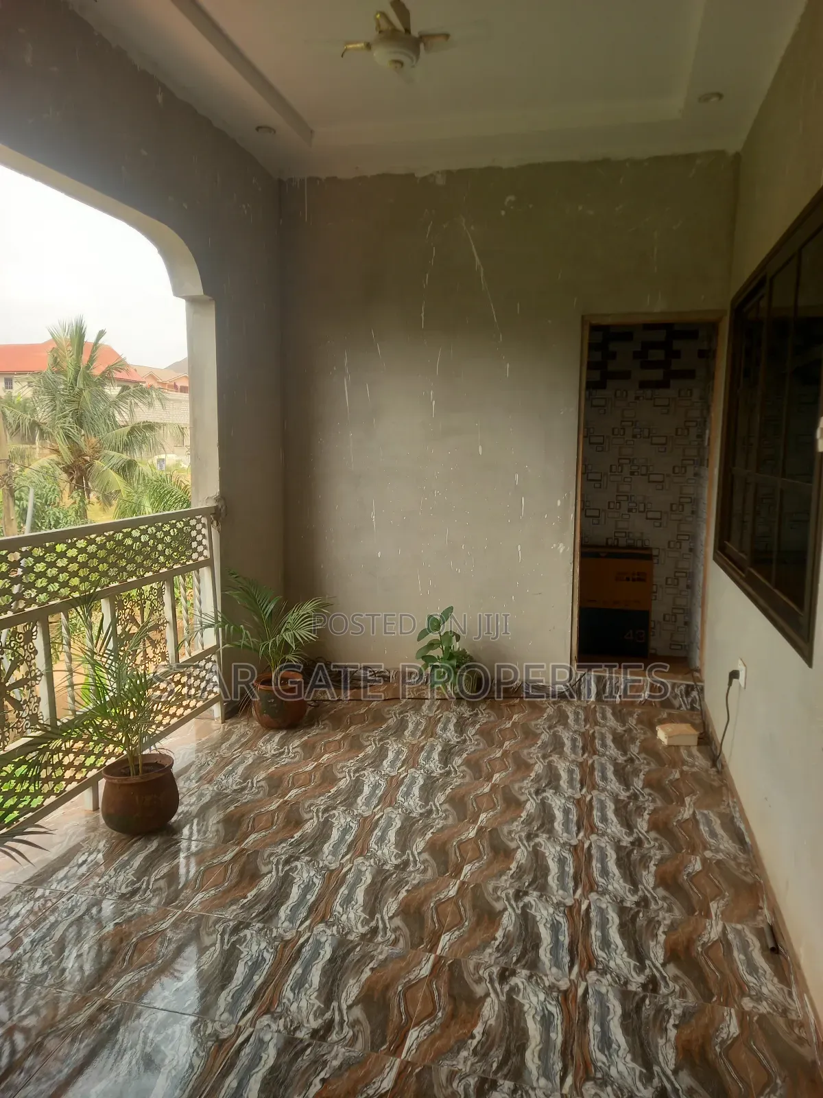 7bdrm Apartment in Kwadaso Road, Kumasi Metropolitan for sale