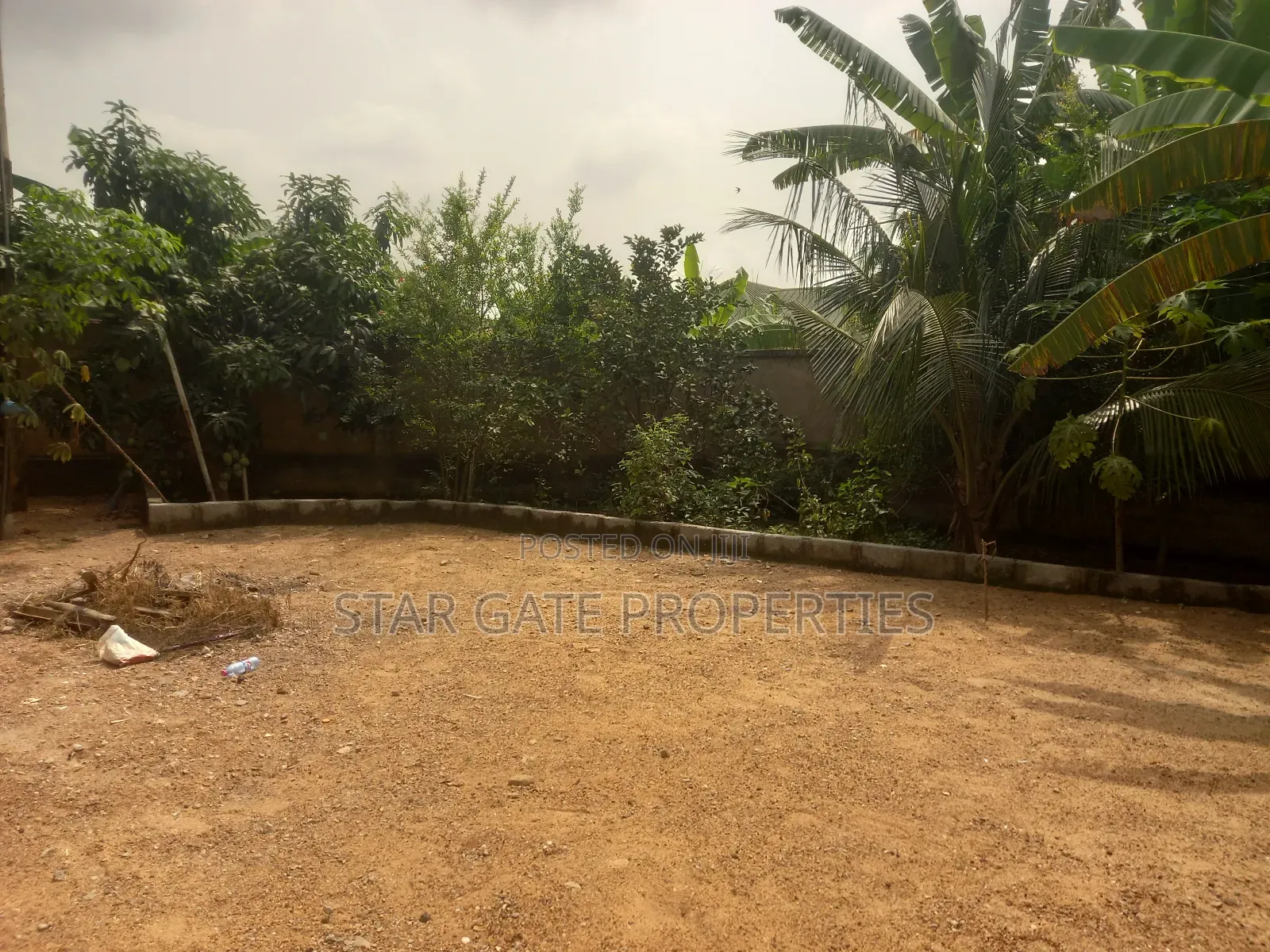 7bdrm Apartment in Kwadaso Road, Kumasi Metropolitan for sale