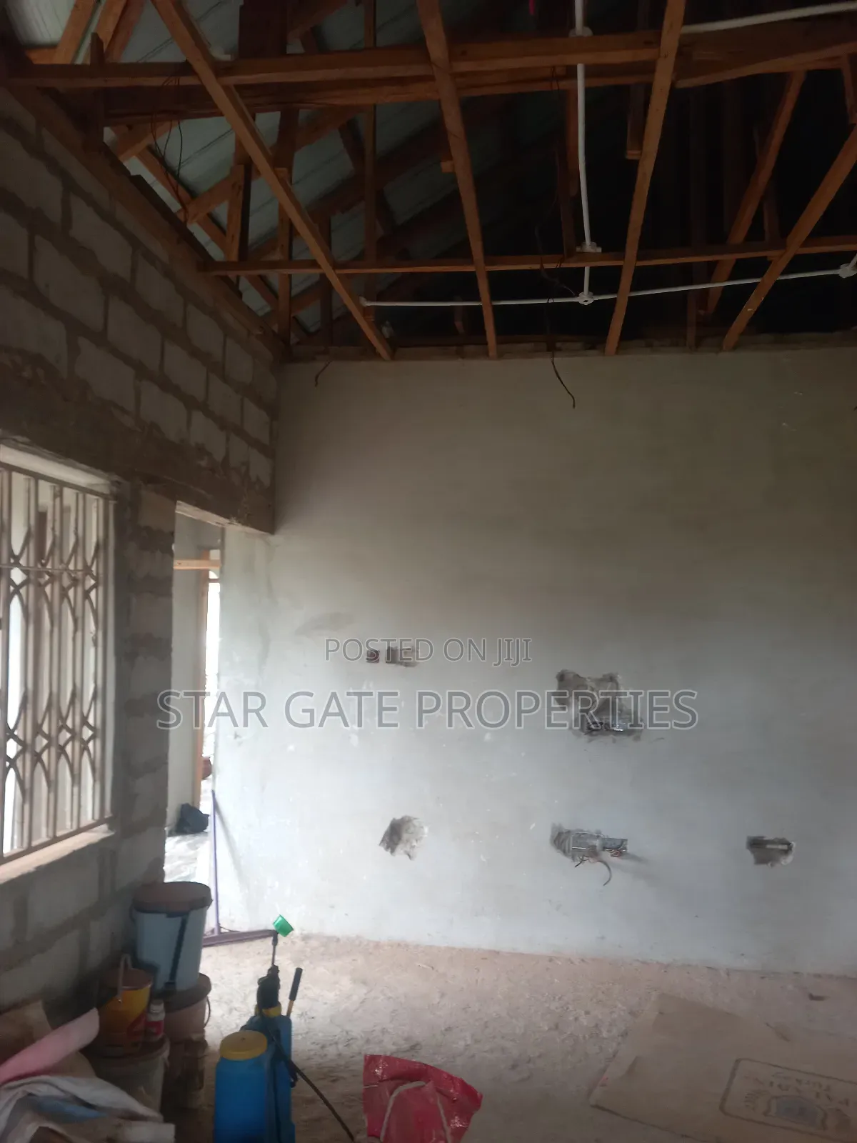 7bdrm Apartment in Kwadaso Road, Kumasi Metropolitan for sale
