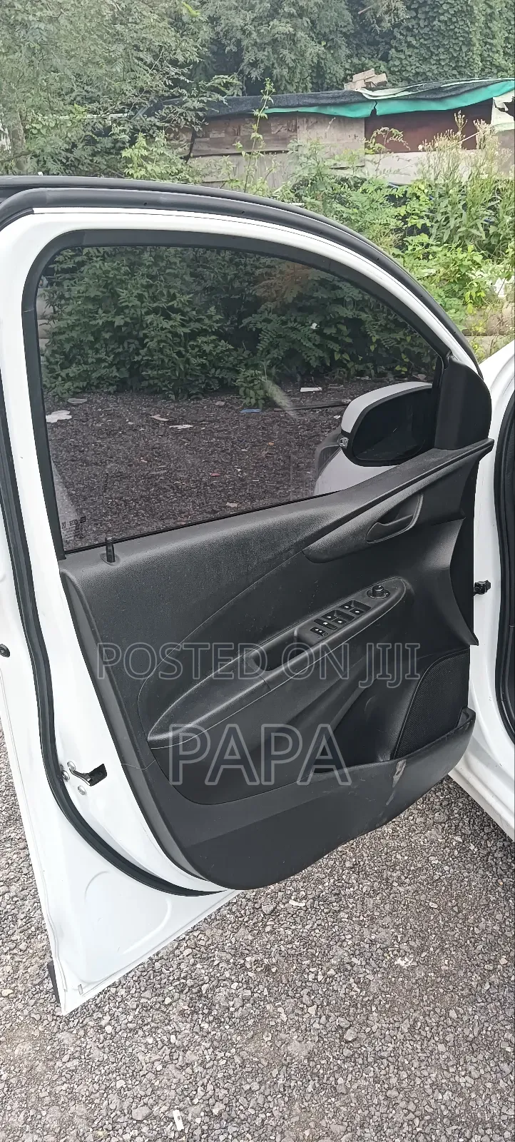 Chevrolet Spark 1LT 4dr Hatchback (1.2L 4cyl CVT) 2015 White