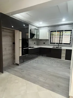 4bdrm House in East Legon for sale
