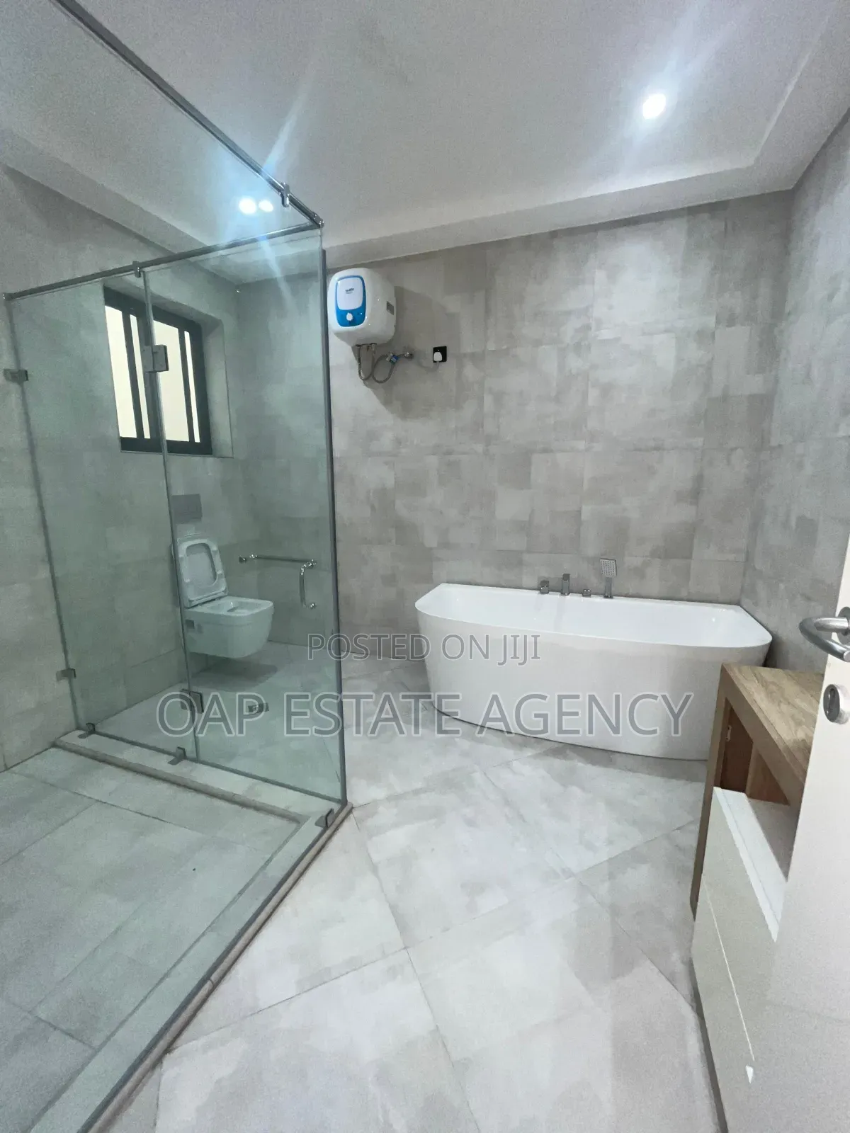 4bdrm House in East Legon for sale