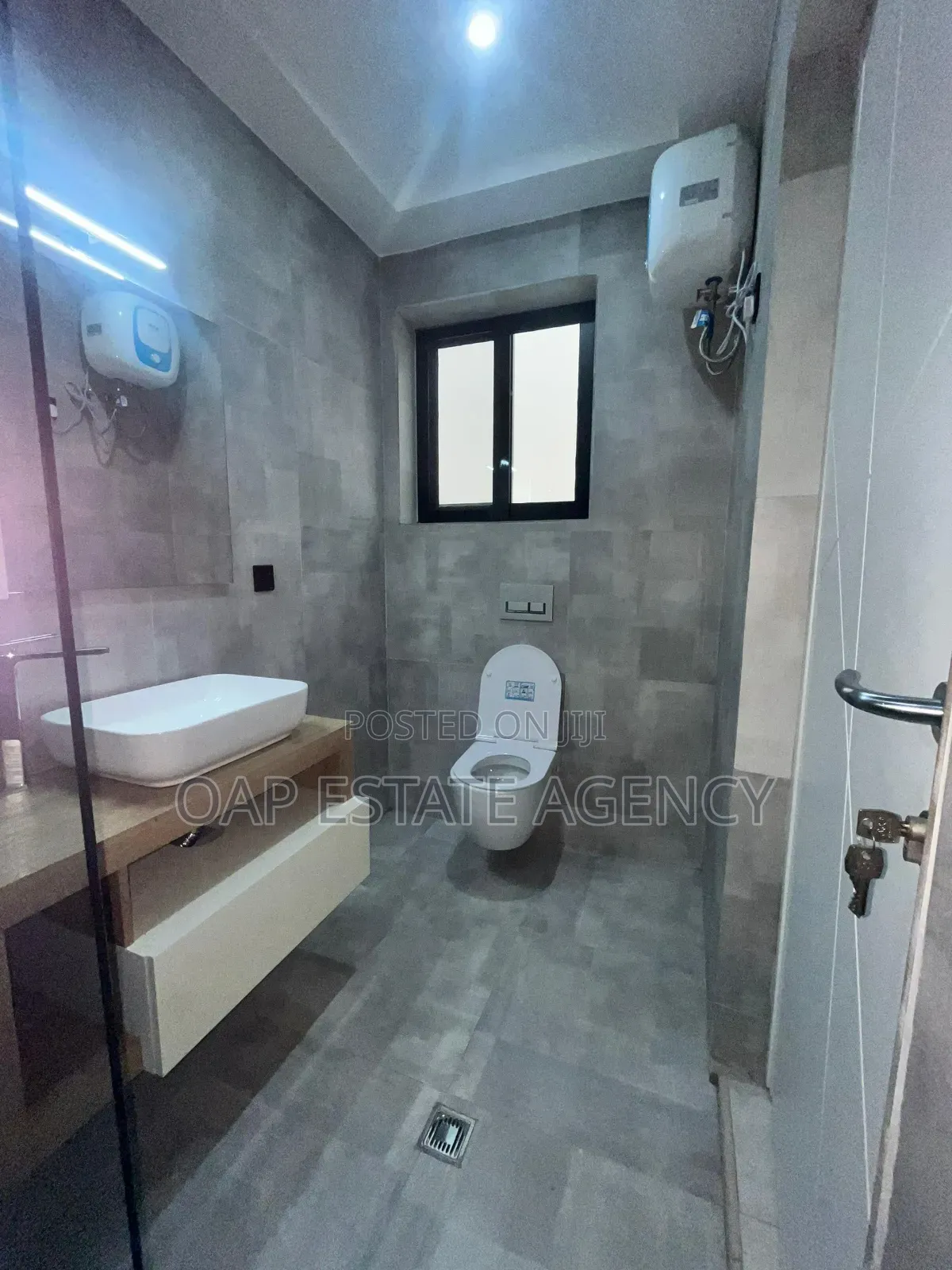 4bdrm House in East Legon for sale