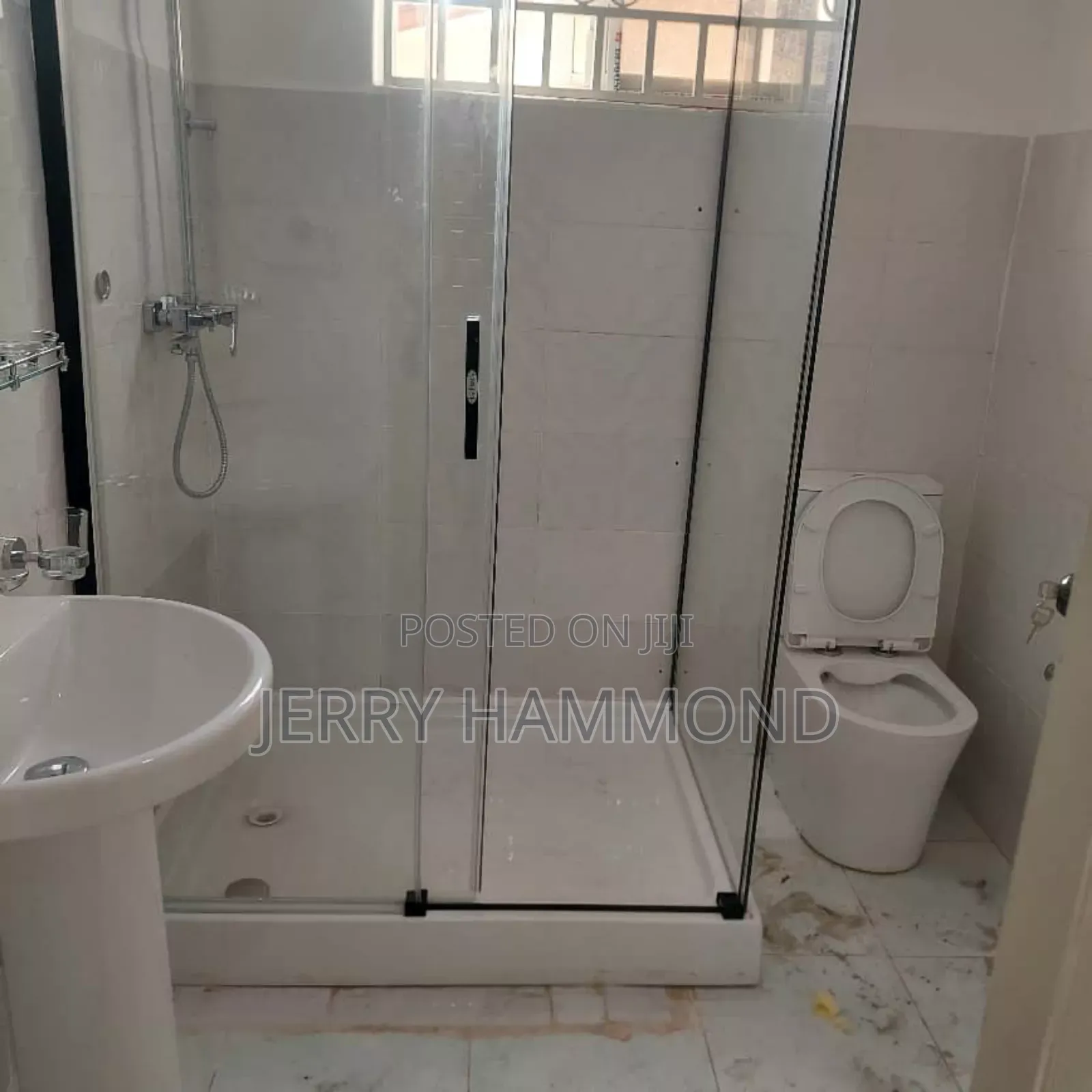 3bdrm House in Spintex Manet Villa for rent