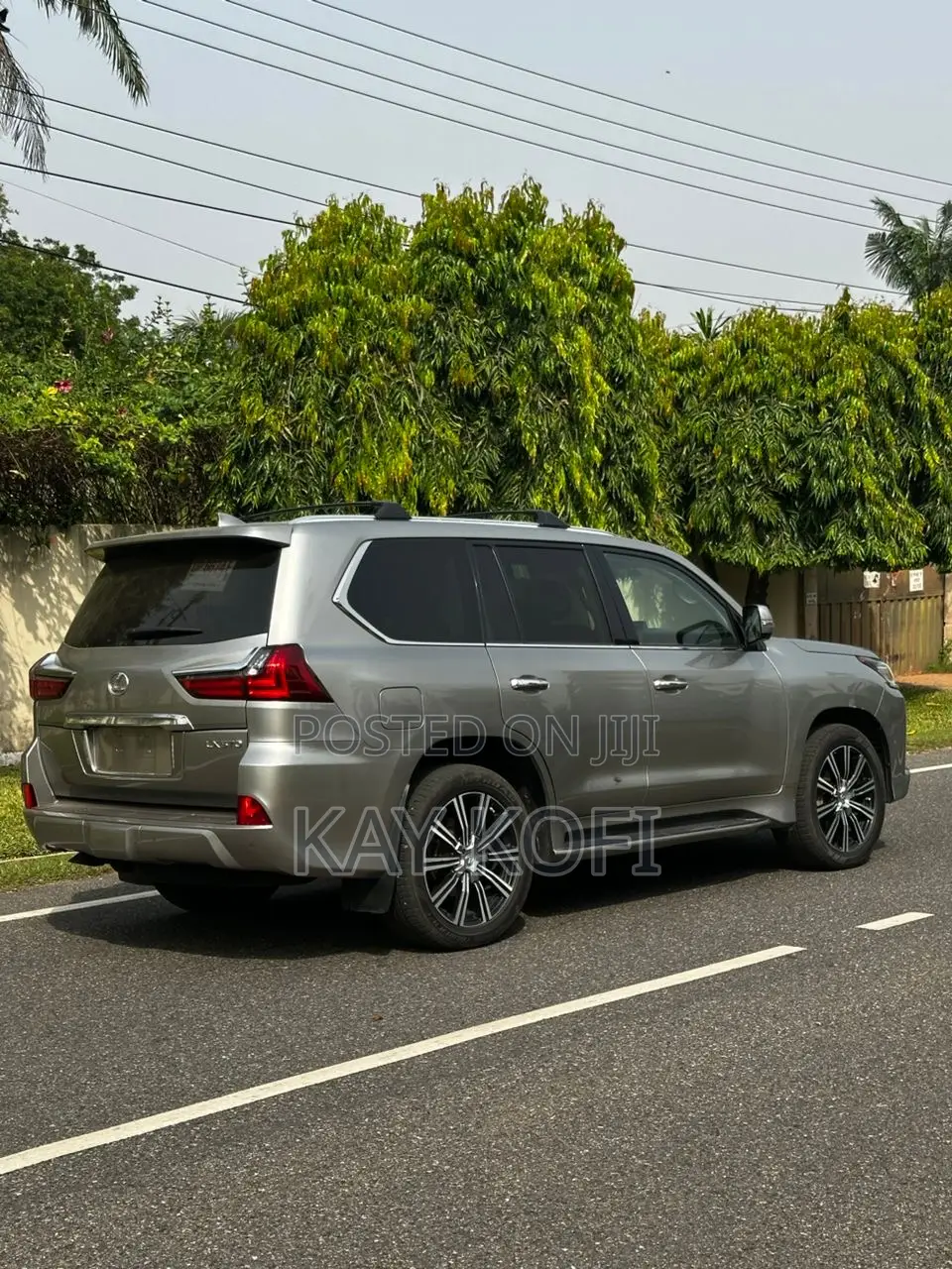 Lexus LX 570 AWD 2021 Gray