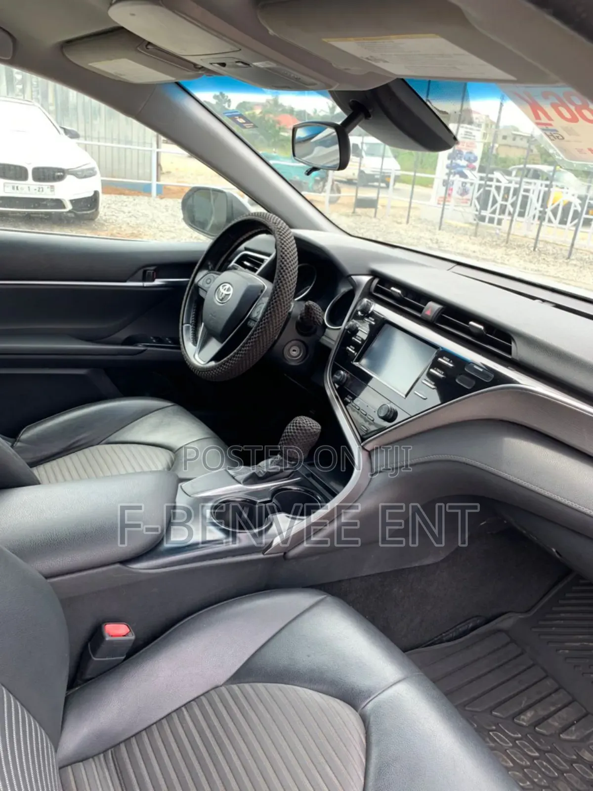 Toyota Camry SE FWD (2.5L 4cyl 8AM) 2018 Matt Black