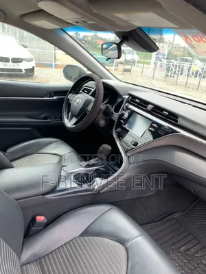 Toyota Camry SE FWD (2.5L 4cyl 8AM) 2018 Matt Black