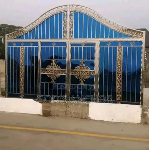 Design Thick Stainless Steel Railings Sliding Entrance Main Gate.