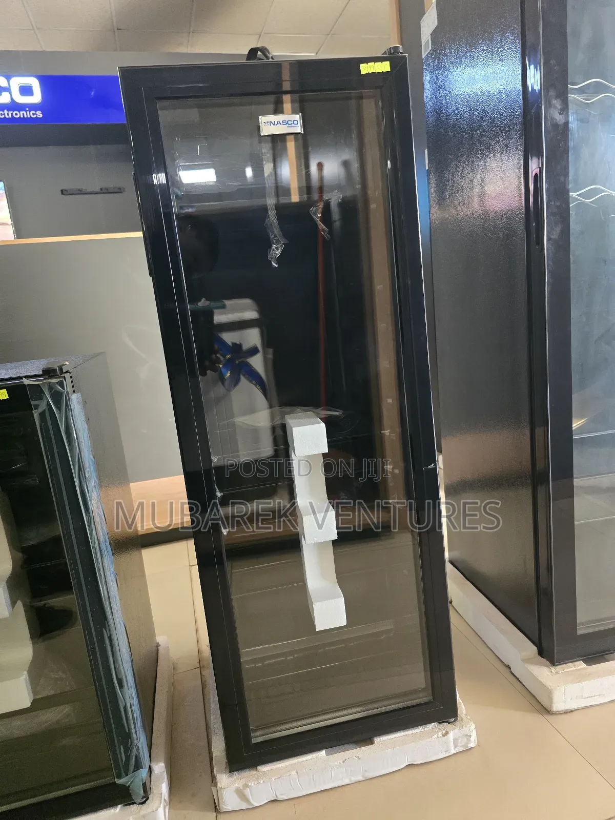 Nasco 110l Display Fridge
