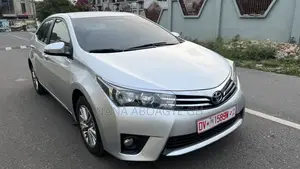 Toyota Corolla 2015 Silver