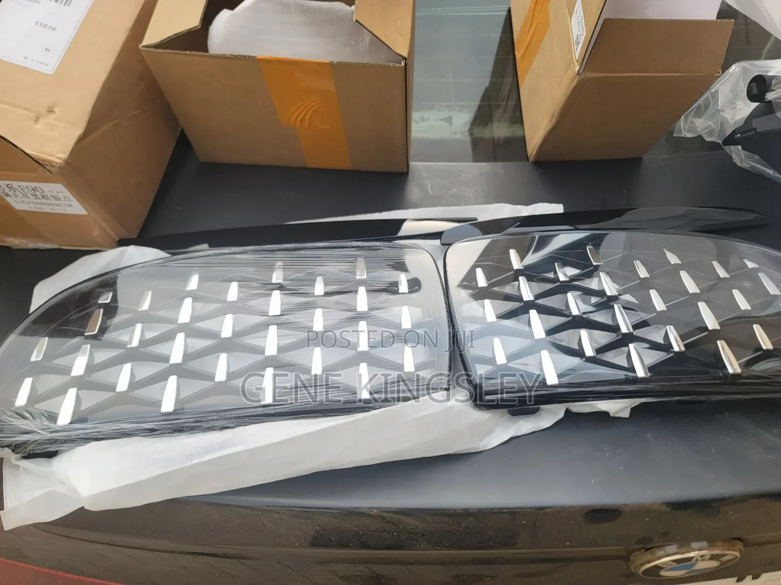 BMW E90 3 Series Gloss Black and Chrome Grille