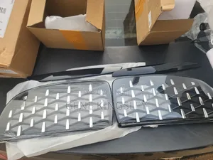 BMW E90 3 Series Gloss Black and Chrome Grille