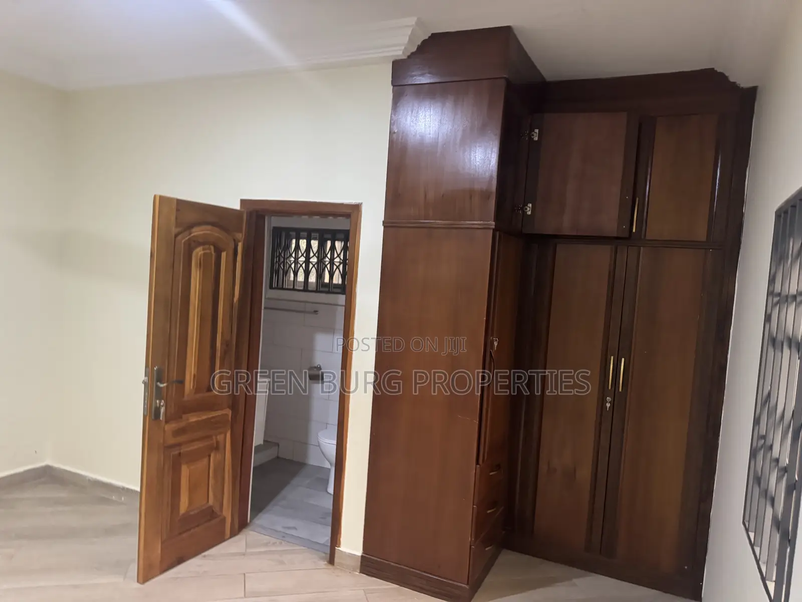2bdrm House in Green, East Legon for rent