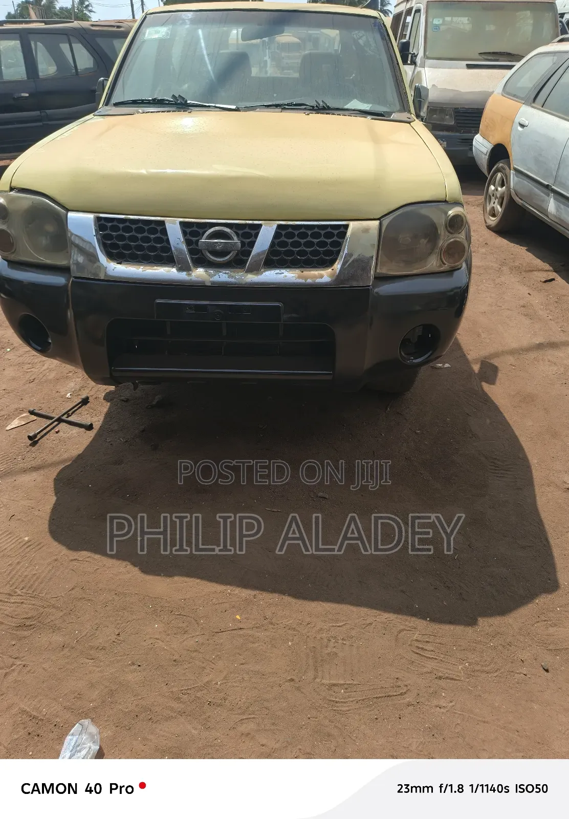 Nissan Hardbody 2009 Yellow