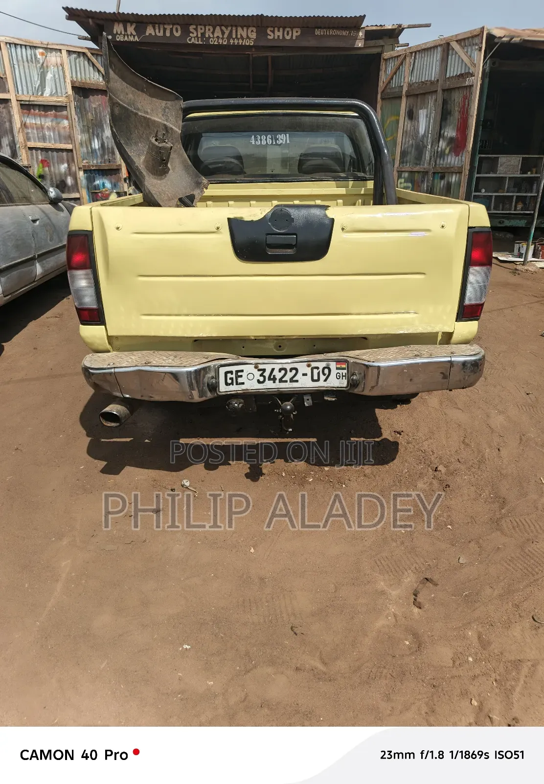 Nissan Hardbody 2009 Yellow