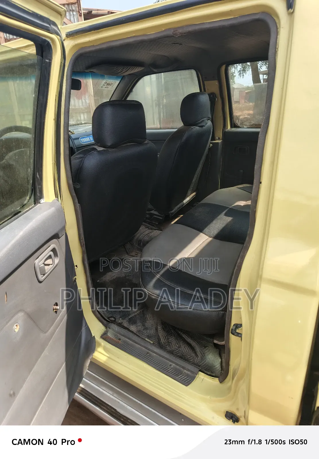 Nissan Hardbody 2009 Yellow
