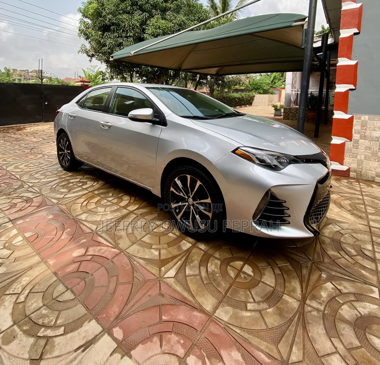 Toyota Corolla XSE 4dr Sedan (1.8L 4cyl CVT) 2017 Silver