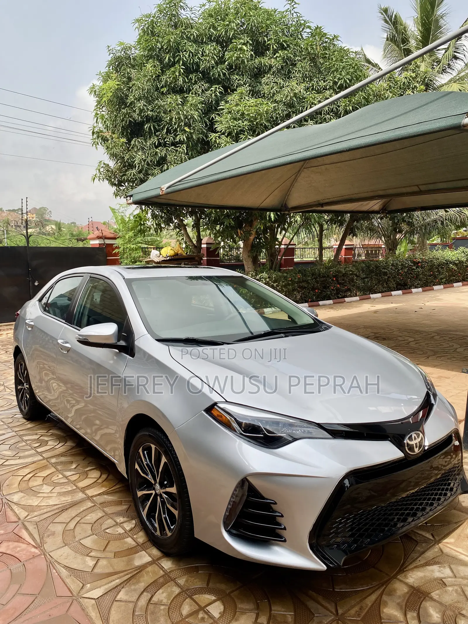Toyota Corolla XSE 4dr Sedan (1.8L 4cyl CVT) 2017 Silver