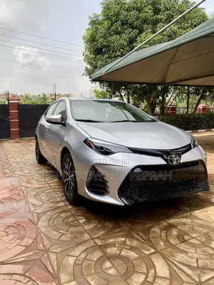 Toyota Corolla XSE 4dr Sedan (1.8L 4cyl CVT) 2017 Silver