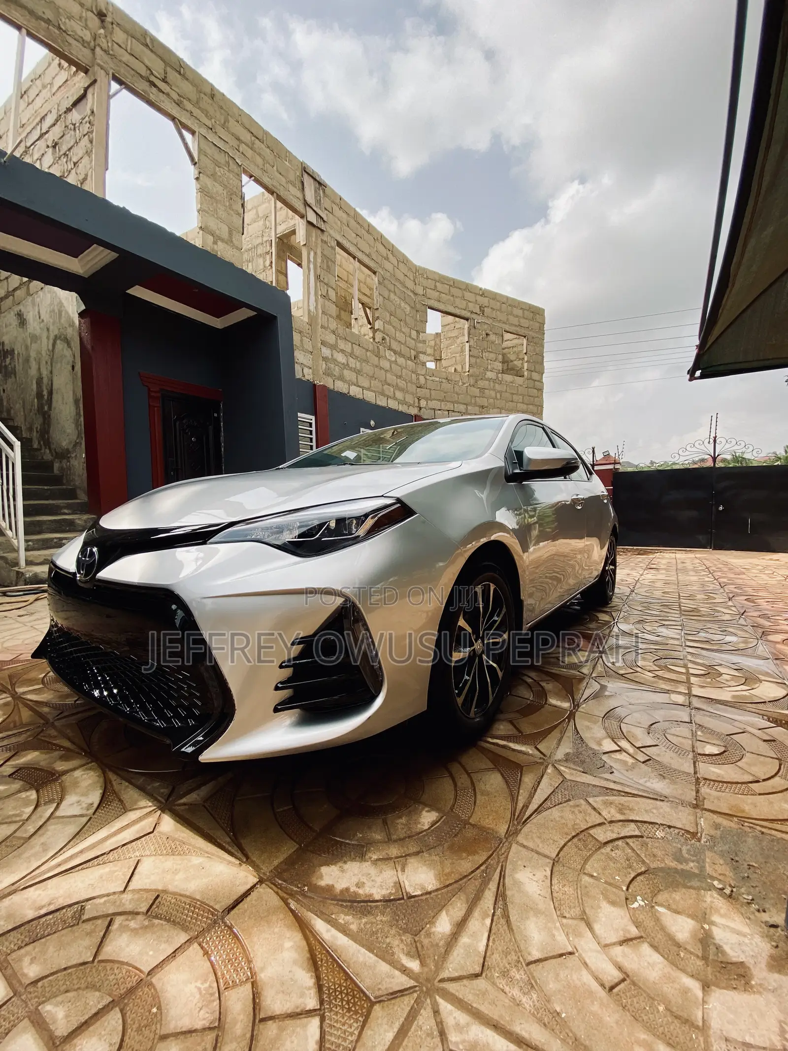 Toyota Corolla XSE 4dr Sedan (1.8L 4cyl CVT) 2017 Silver