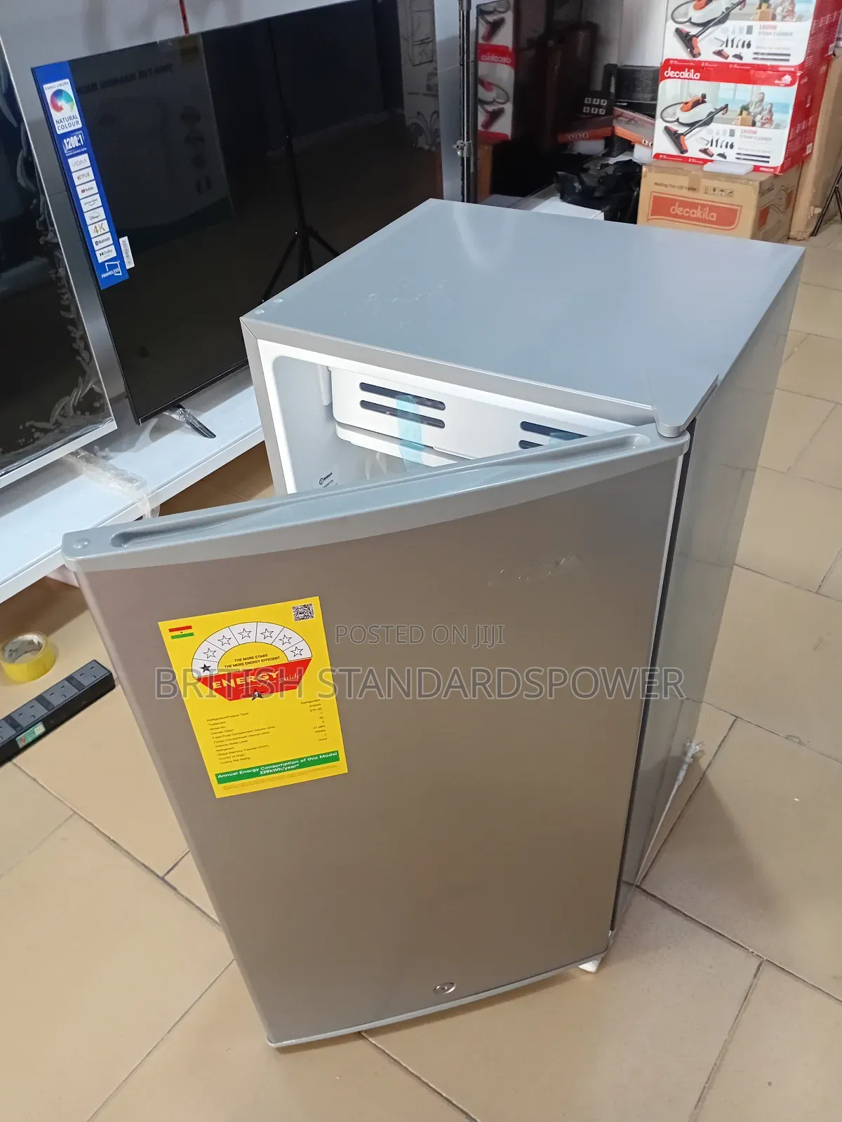 Sigma 93l Sleekchill Compact Table Top With 3 Shelves Sigma Fridge