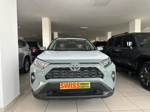 New Toyota RAV4 2025 Green