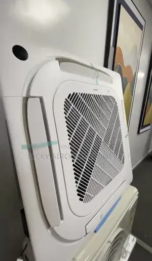 Comfee 3.5 Horse Power Cassette Aircondition