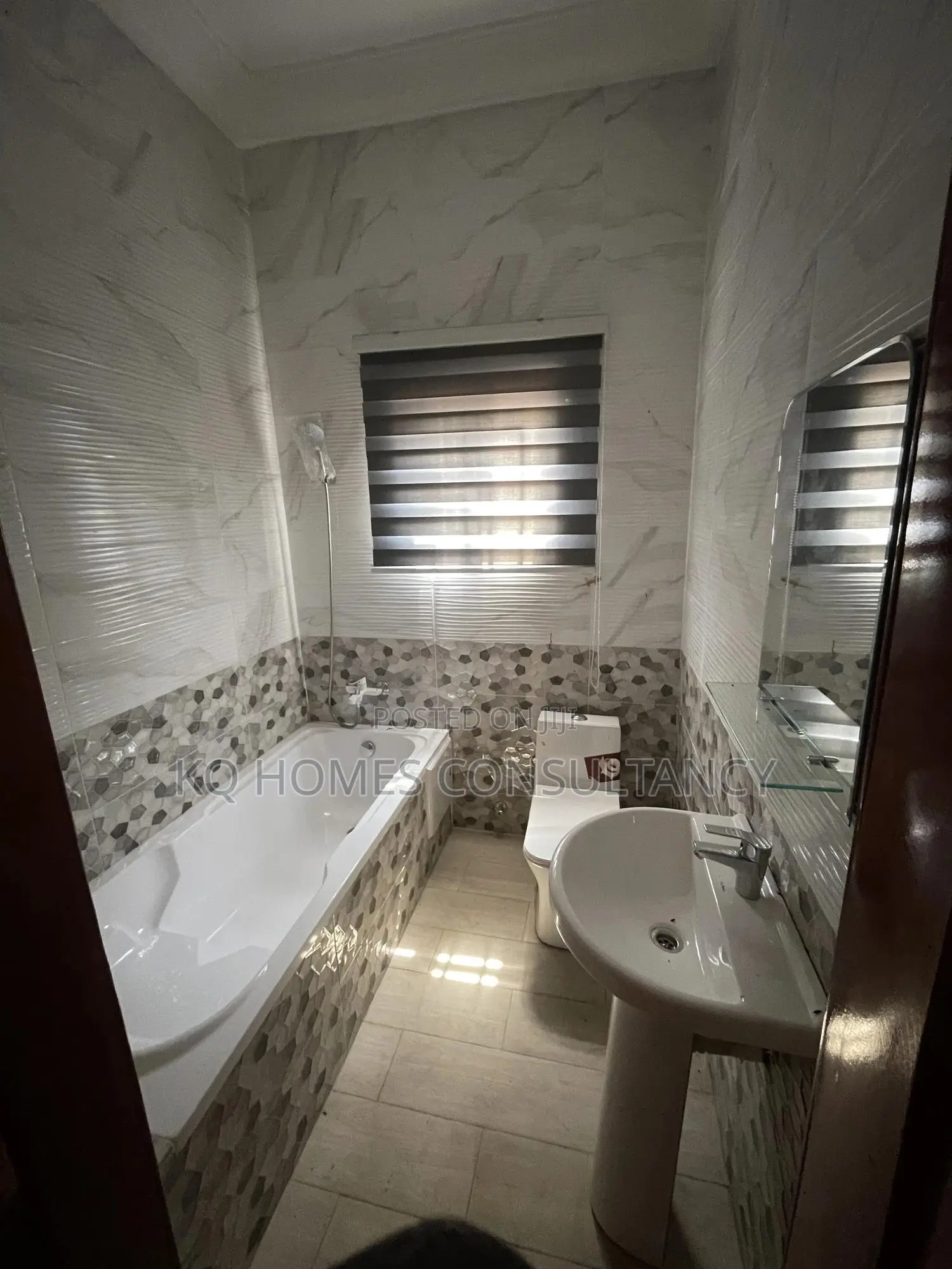 3bdrm House in Oyarifa Ghana Flag for sale