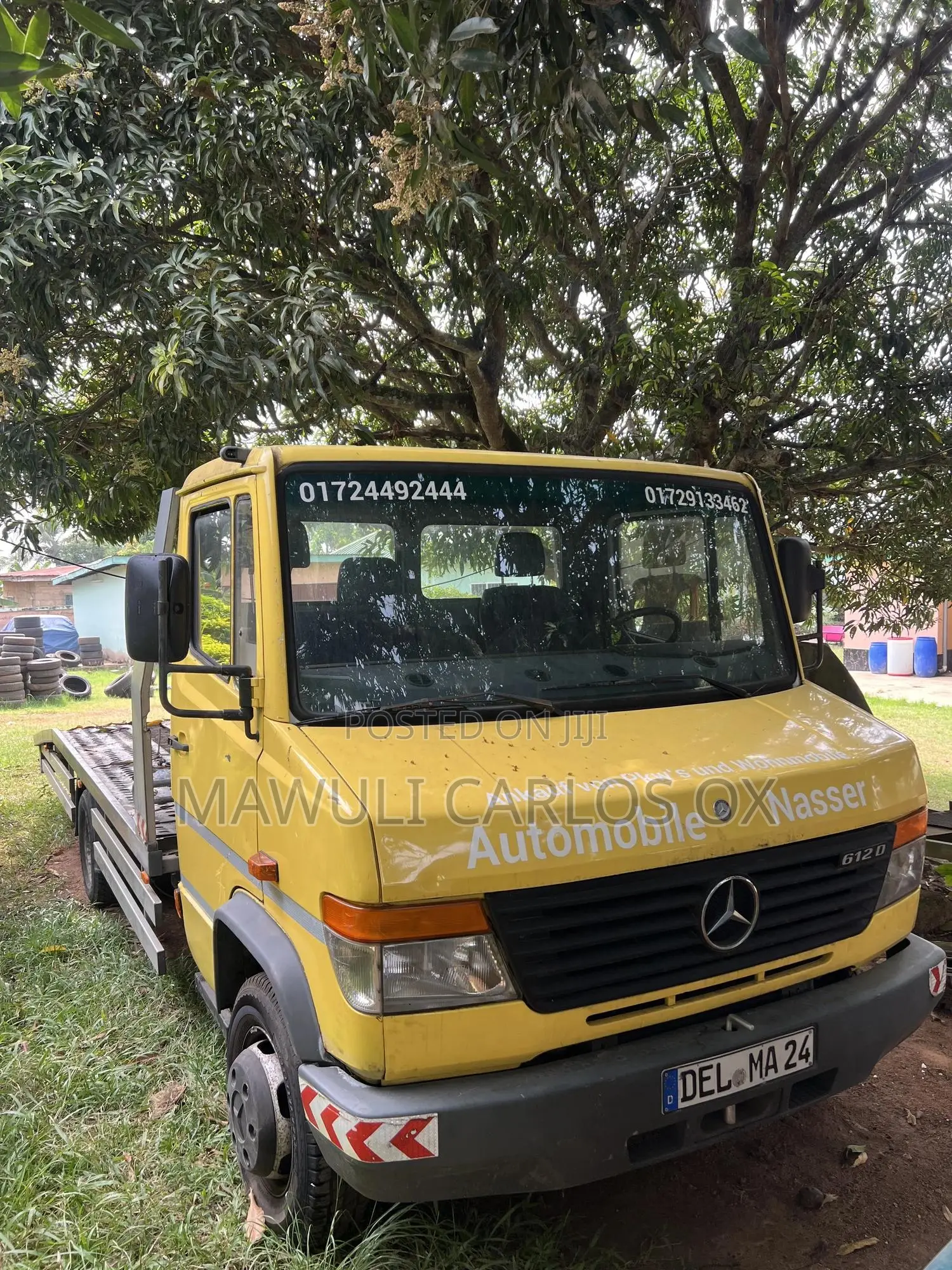 Mercedes Benz 612d 2001 Yellow