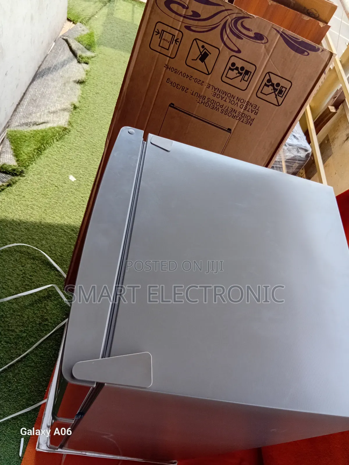 Roch RFR-160dt-B Powerful Cooling System Roch Refrigerator