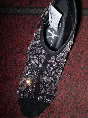 Black Stoney Comfortable Plat Form Open Toe Shoe