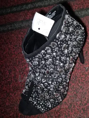 Black Stoney Comfortable Plat Form Open Toe Shoe