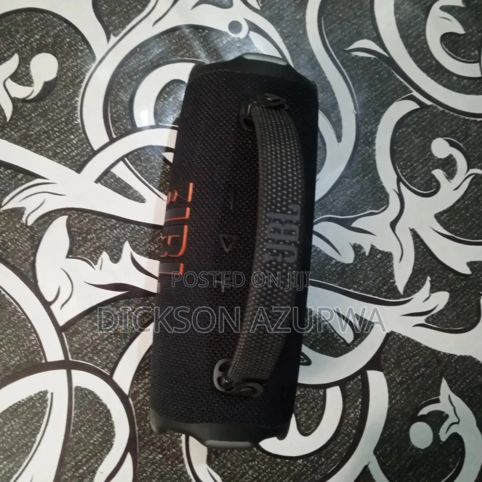 JBL Charge 6