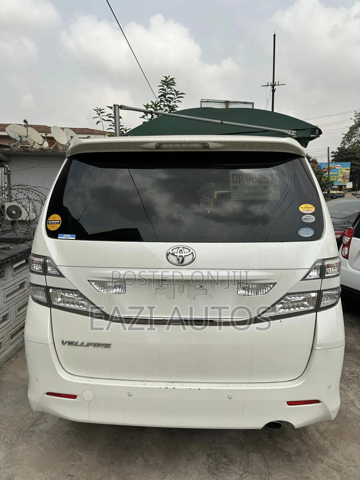 Toyota Vellfire 2014 White