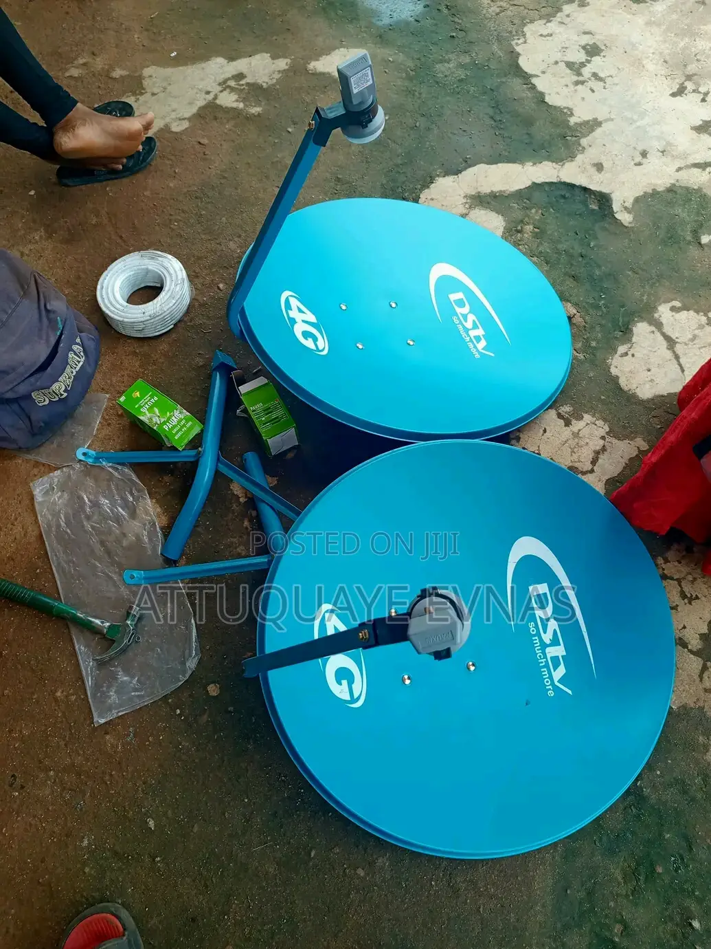 DSTV Decoder and Dish