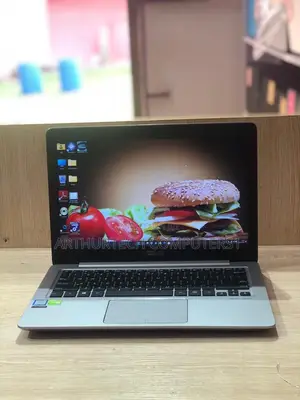 Laptop Asus 8GB Intel Core I7 HDD+SSD 500GB