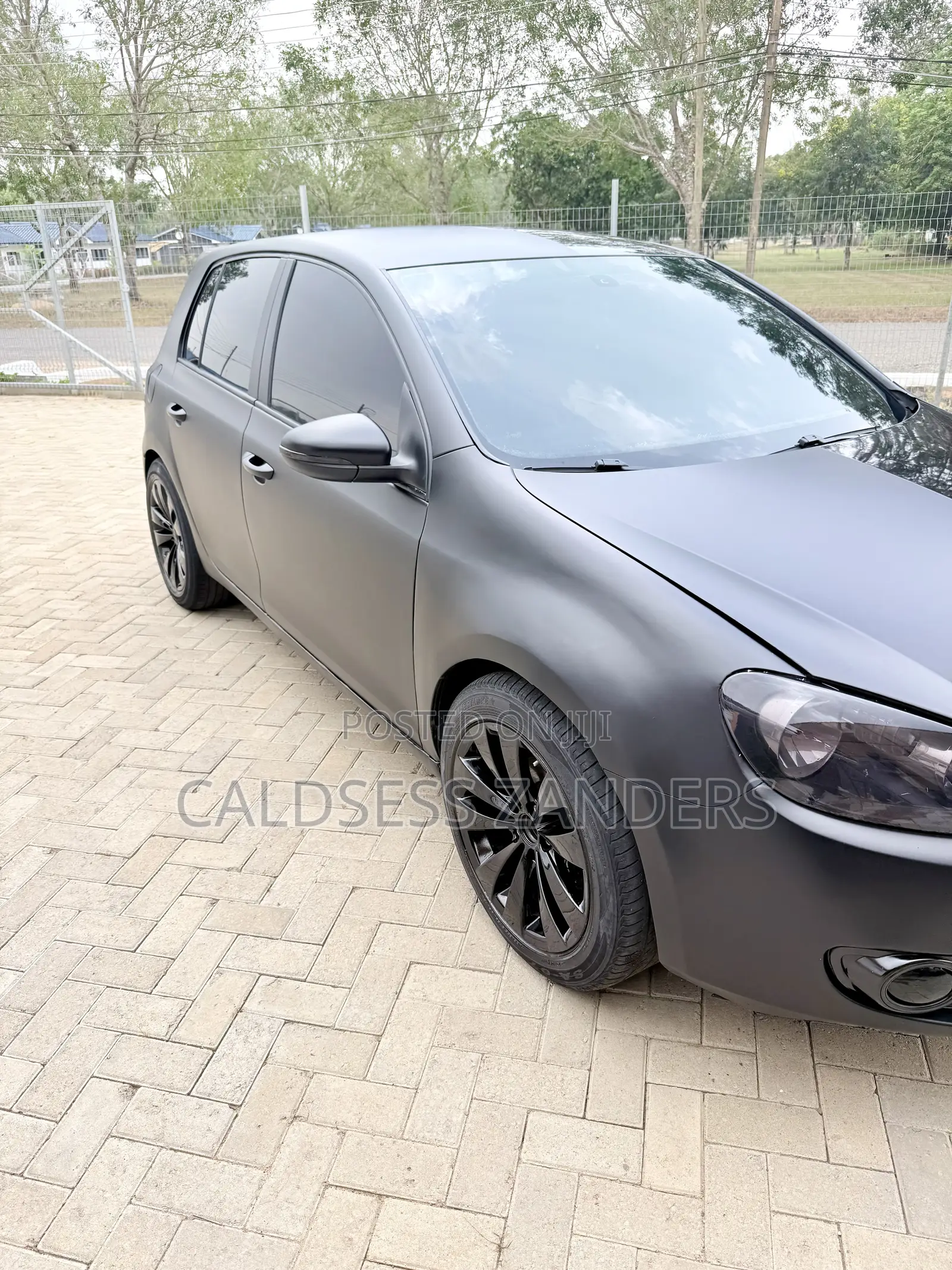 Volkswagen Golf 2.5L PZEV 4dr Hatchback (2.5L 5cyl 6A) 2014 Black
