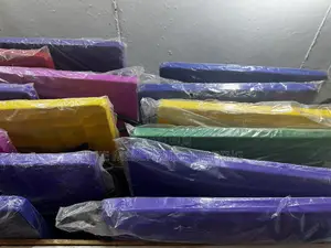 Plastic Tables With Metal Legs
