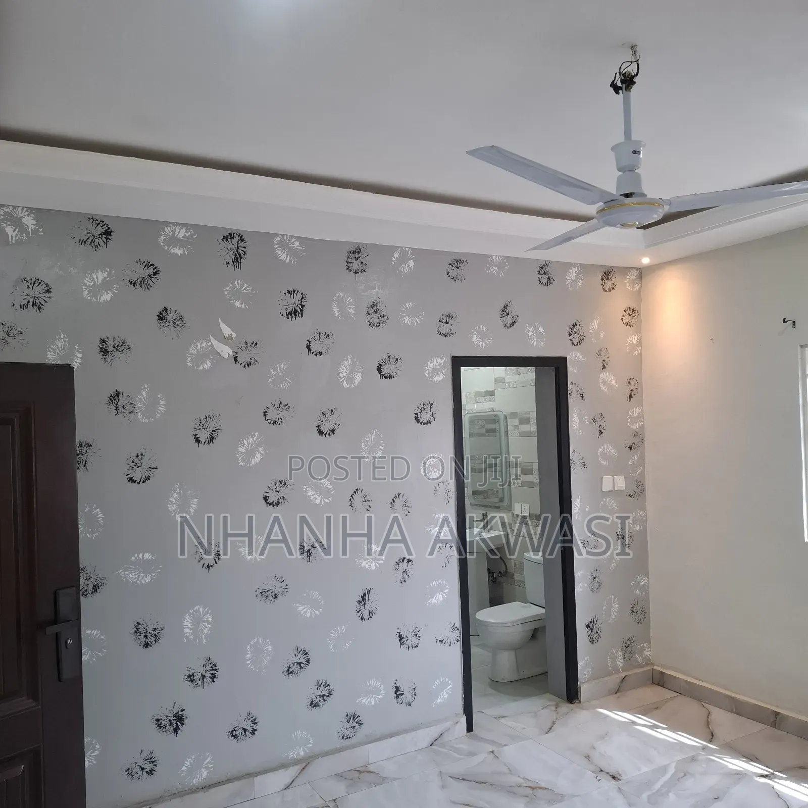 2bdrm Apartment in Sakumono, Tema Metropolitan for rent