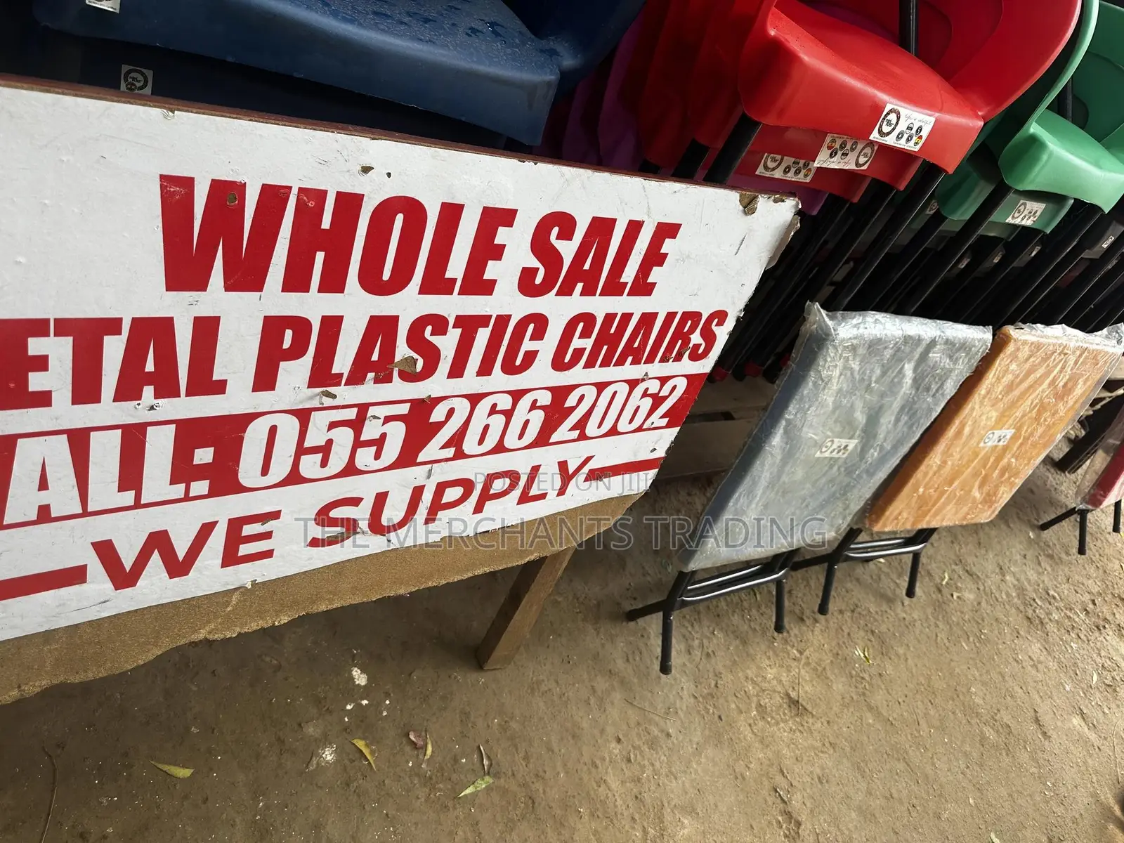 Plastic Tables With Metal Legs