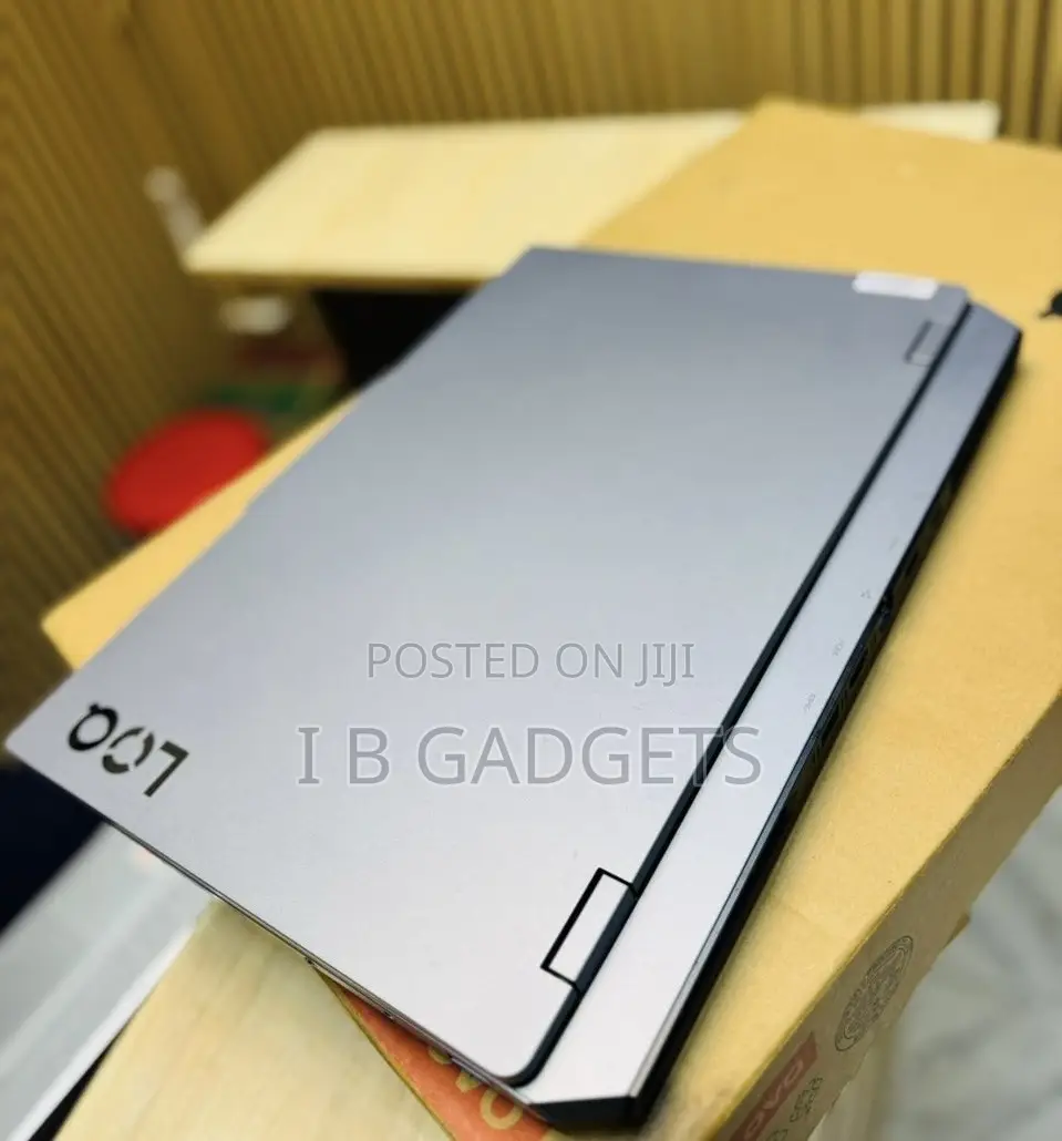Laptop Lenovo LOQ 15AHP10 16GB Intel Core i5 SSD 1T