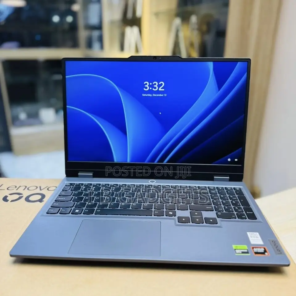 Laptop Lenovo LOQ 15AHP10 16GB Intel Core i5 SSD 1T