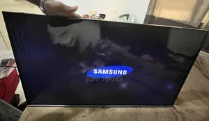 Samsung 43’ Tv