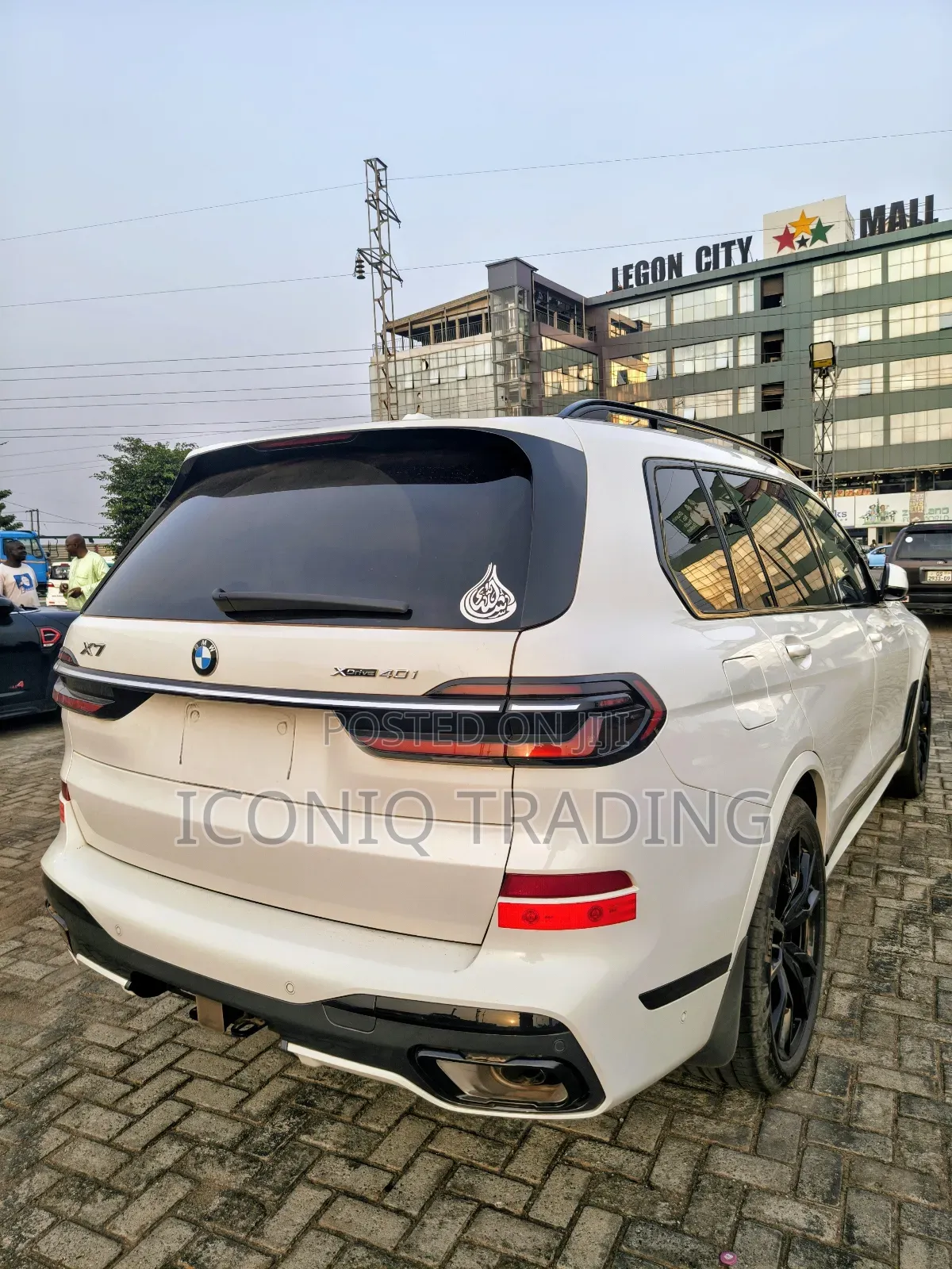 BMW X7 xDrive40i 2023 White