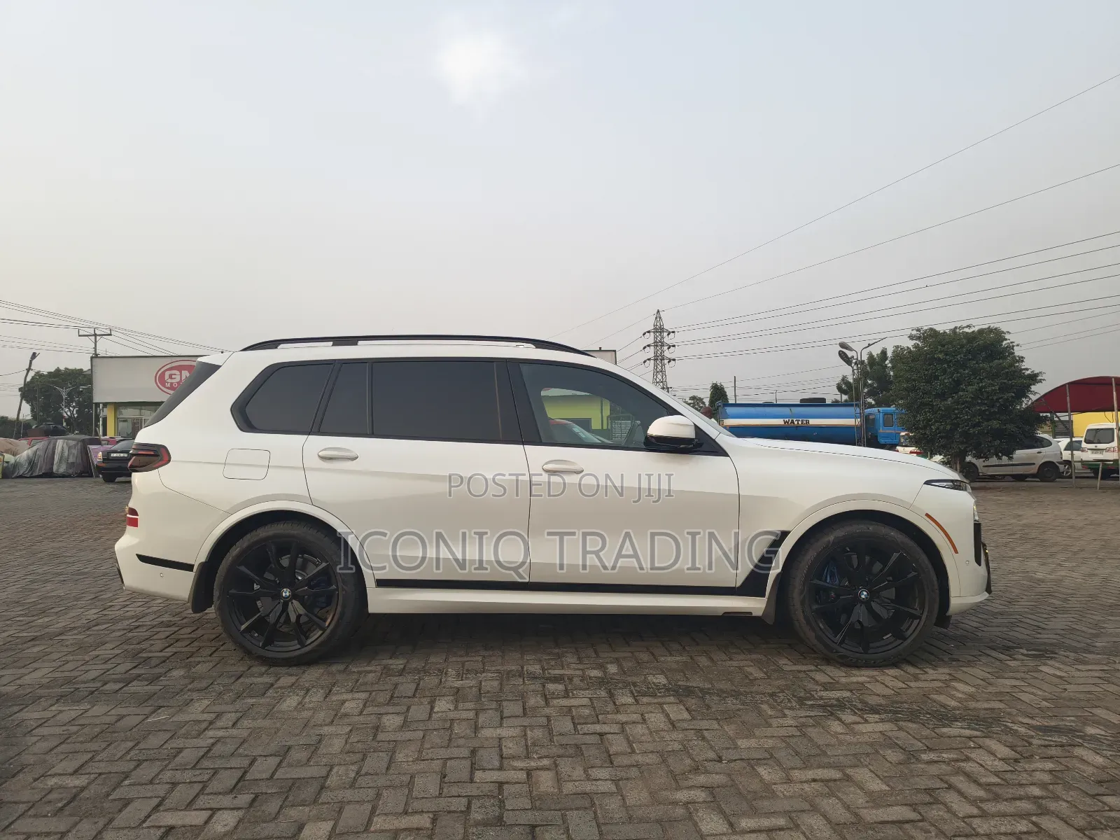BMW X7 xDrive40i 2023 White