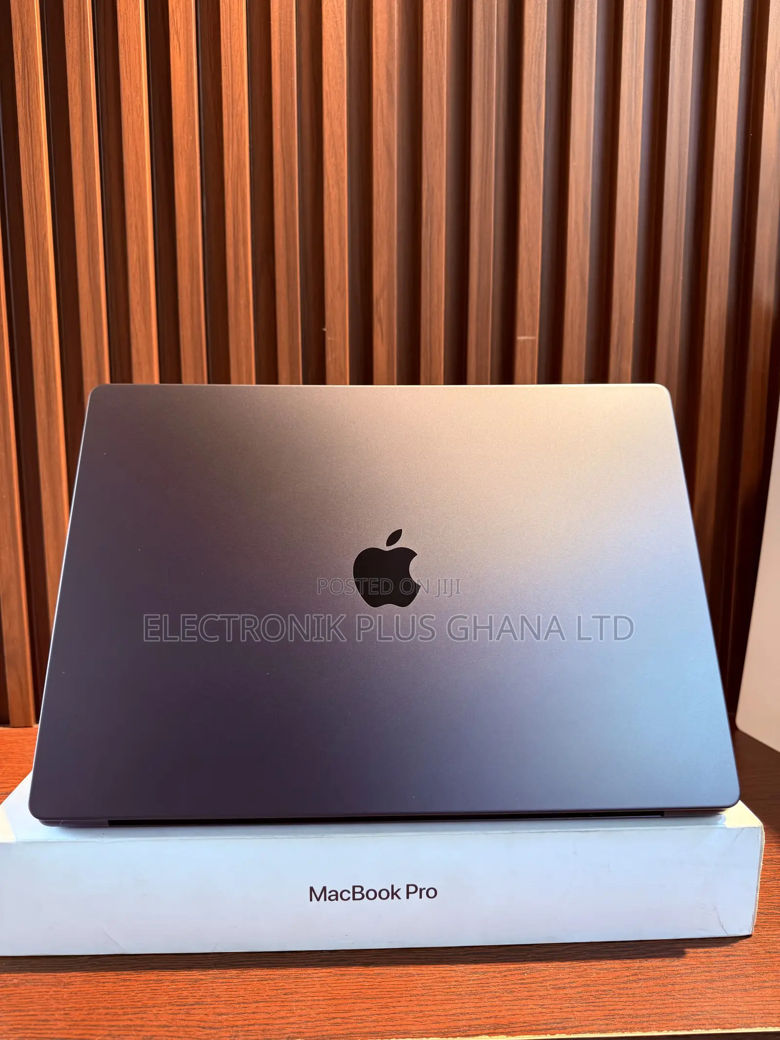 Laptop Apple MacBook Pro 2024 M4 Max 16-inch 48GB Apple M4 Max SSD 1T